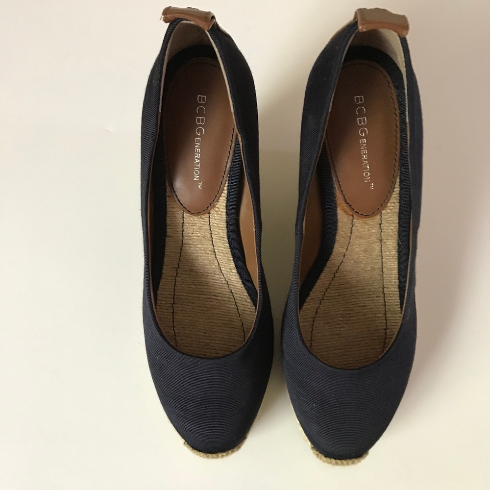 BCBGMAXAZRIA Wedge Shoes Size 8